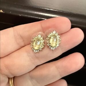 Kendra Scott Kapri Stud Earrings in Lustre Glass and Gold